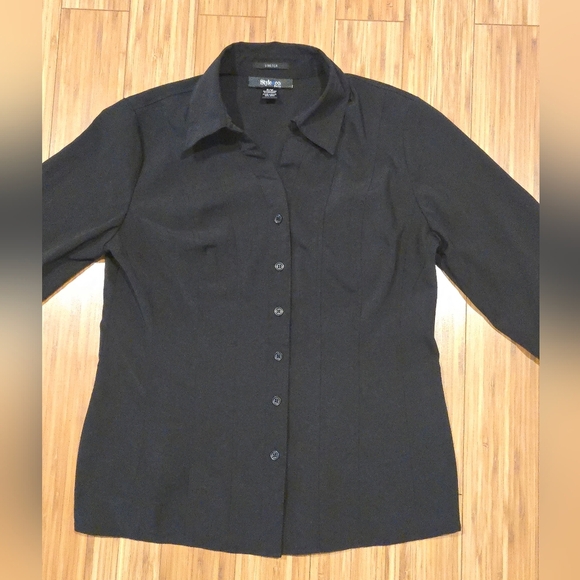 NWOT Style & Co. Fitted Button Down - Picture 4 of 9